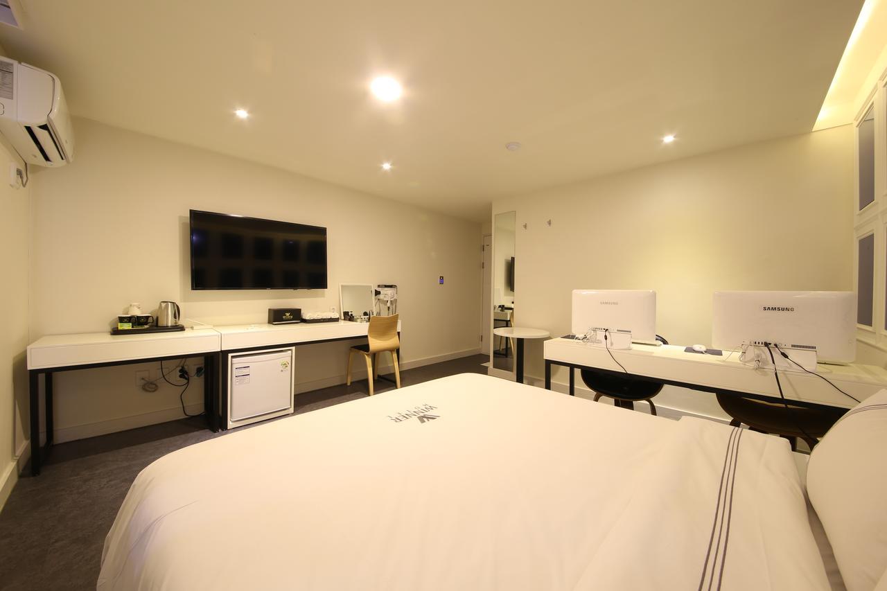Winner Hotel Jeonju Esterno foto